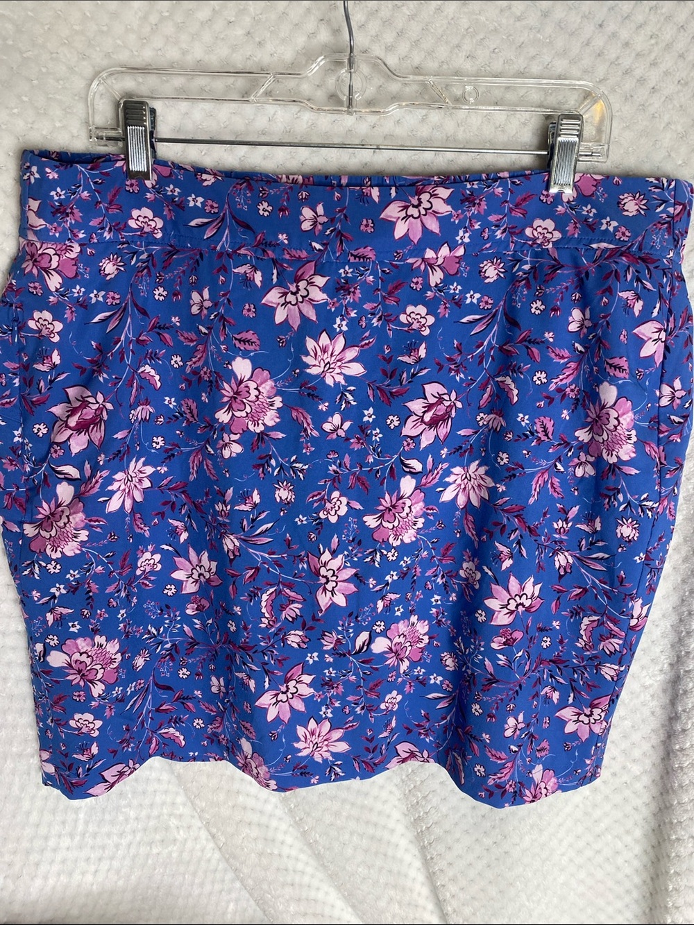 J. Jill Fit Floral Periwinkle Blue & Pink Women’s Stylish Skort